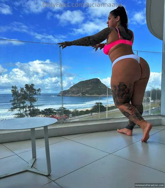 Lucia — Lucia — 34 fotos — OnlyFans Photos