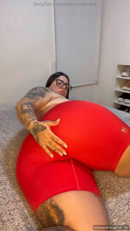 Lucia — Lucia — 34 fotos — OnlyFans Photos