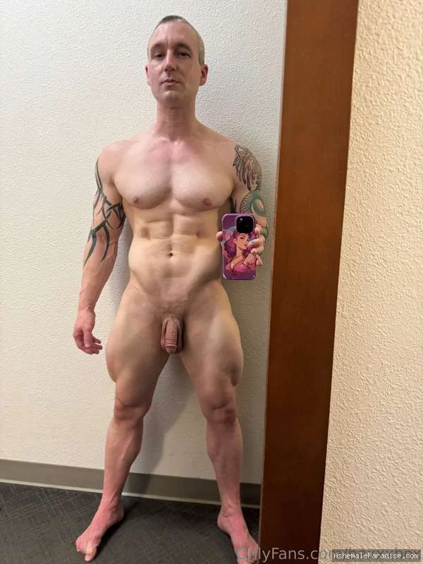 Lucy Hart — Lucy Hart — 34 fotos — OnlyFans Photos