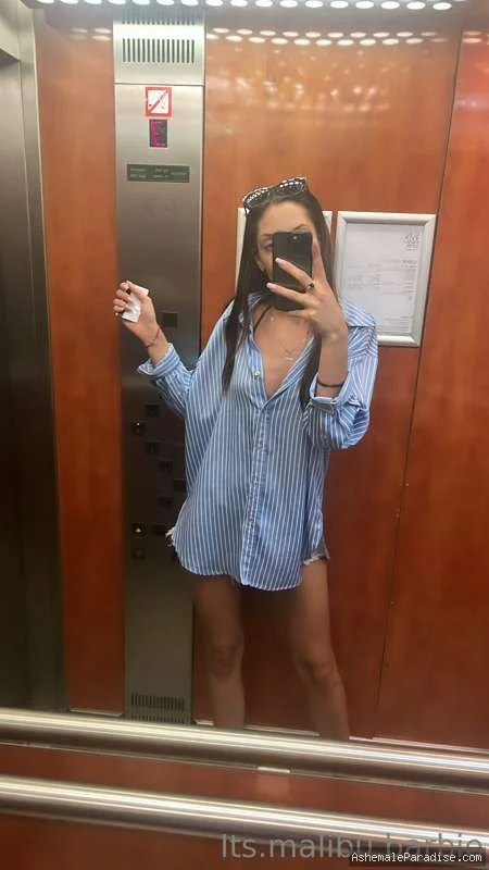 Malibu Barbie — Malibu Barbie — 30 fotos — OnlyFans Photos