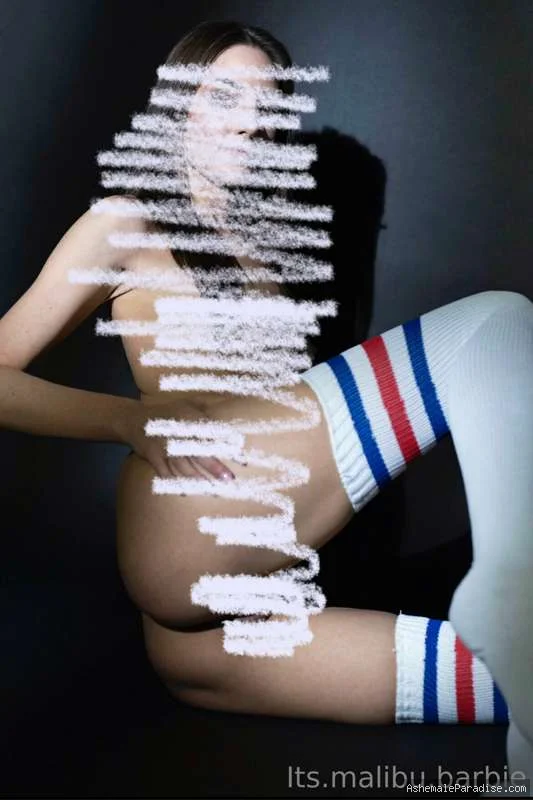 Malibu Barbie — Malibu Barbie — 30 fotos — OnlyFans Photos