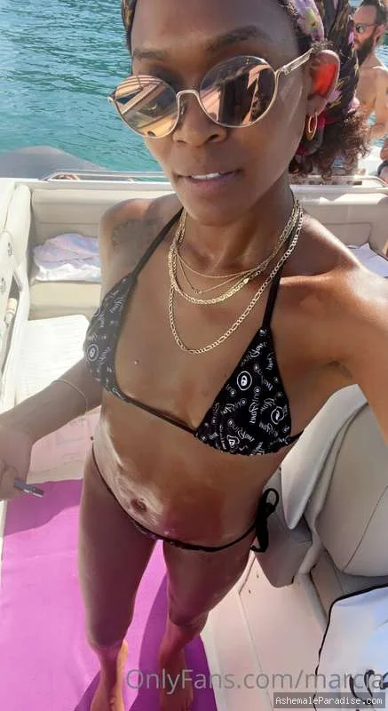 Marcia Corinth — Marcia Corinth — 18 fotos — OnlyFans Photos