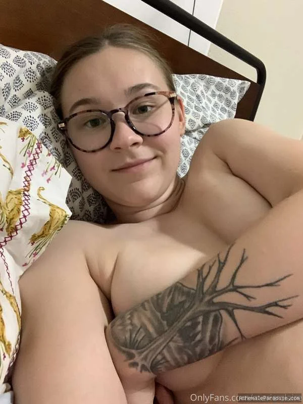 Marie Claire — Marie Claire — 18 fotos — OnlyFans Photos