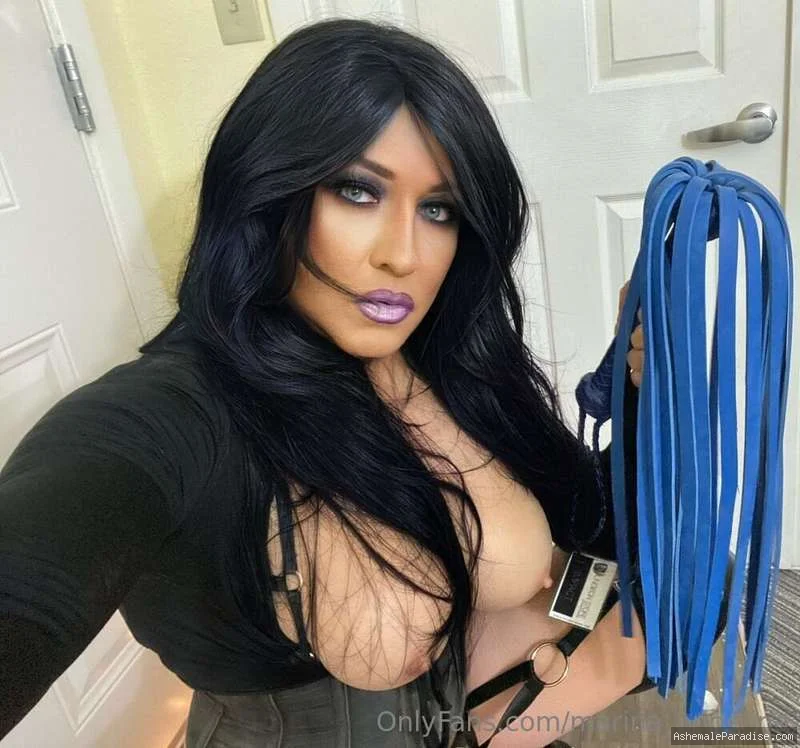 Marina Angelina — Marina Angelina — 34 fotos — OnlyFans Photos