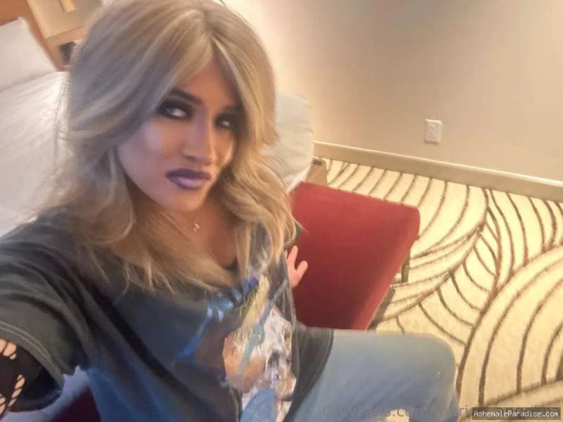 Marina Angelina — Marina Angelina — 34 fotos — OnlyFans Photos