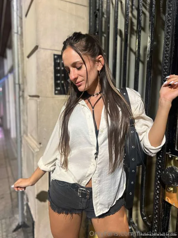 Martina A — Martina A — 33 fotos — OnlyFans Photos
