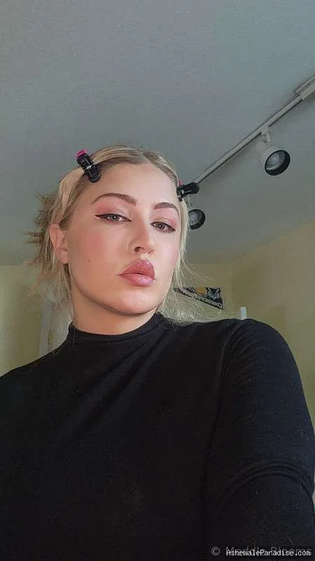 Meddle Blooms — Meddle Blooms — 32 fotos — OnlyFans Photos