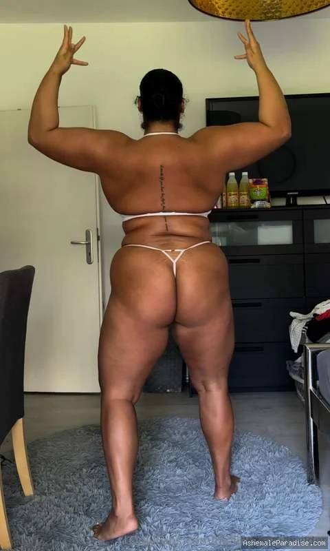Melina B — Melina B — 34 fotos — OnlyFans Photos
