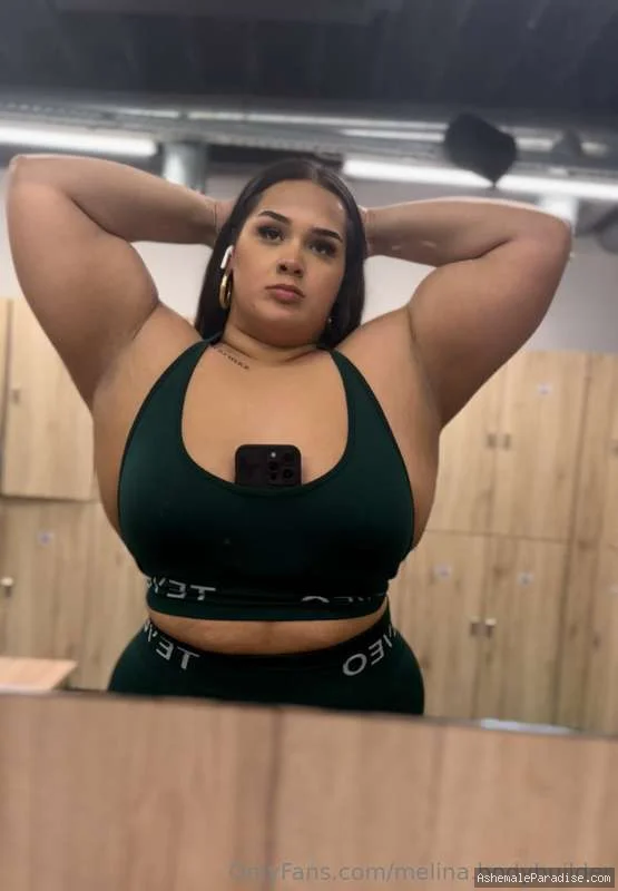 Melina B — Melina B — 34 fotos — OnlyFans Photos
