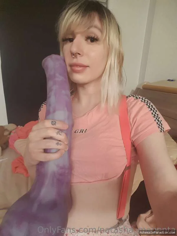 Melinda James — Melinda James — 35 fotos — OnlyFans Photos