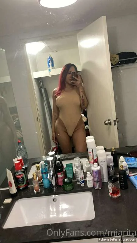 Mia Rita — Mia Rita — 14 fotos — OnlyFans Photos
