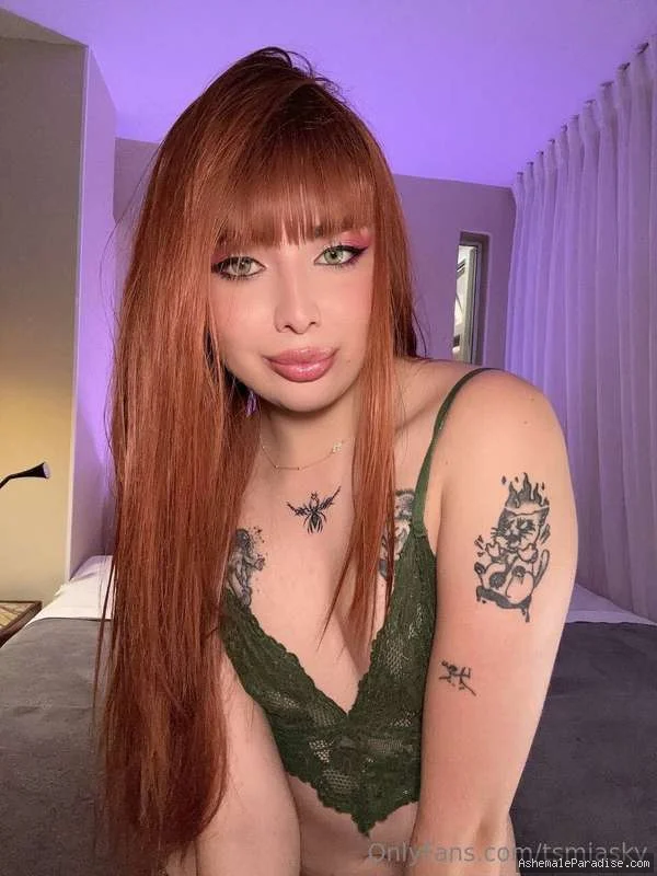 Mia Sky — Mia Sky — 96 fotos