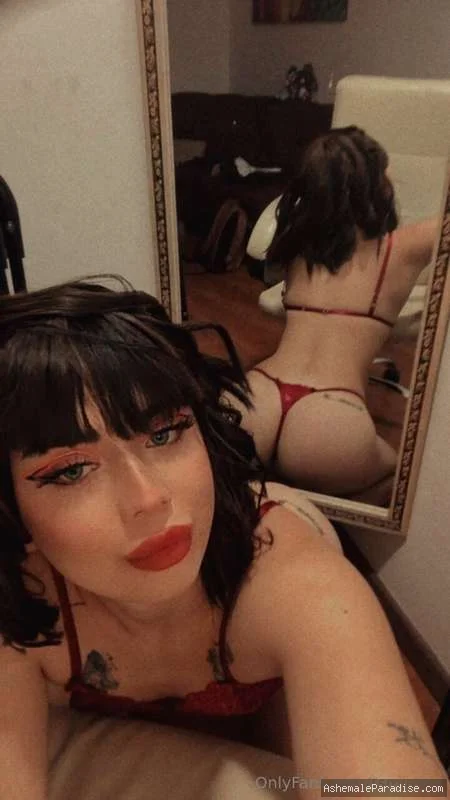 Mia Sky — Mia Sky — 96 fotos