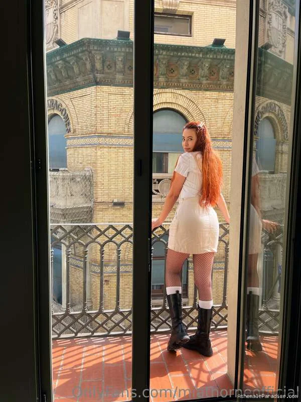 Mia Thorne — Mia Thorne — 30 fotos — OnlyFans Photos