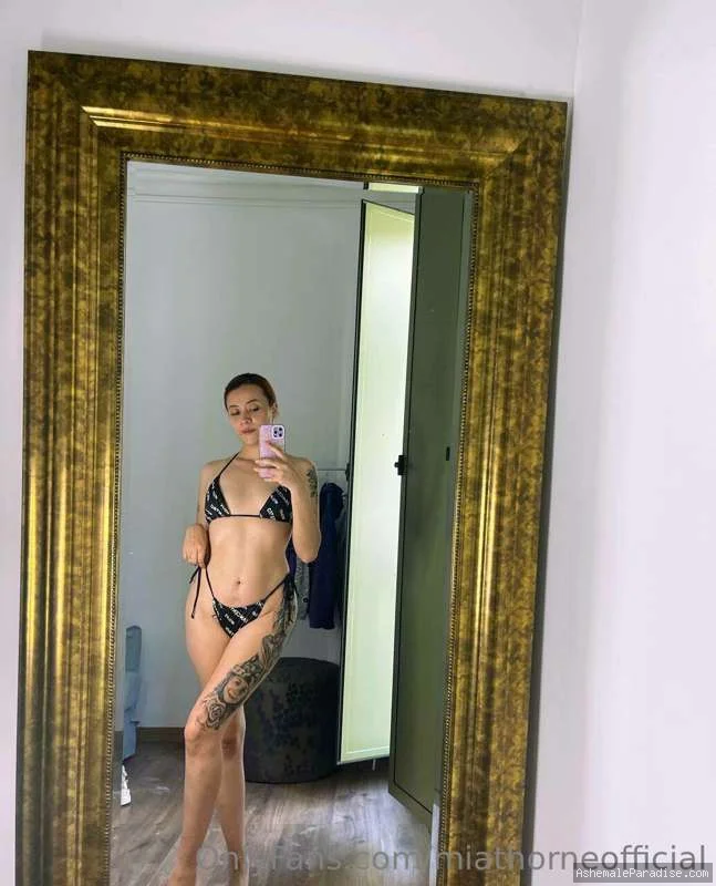 Mia Thorne — Mia Thorne — 30 fotos — OnlyFans Photos