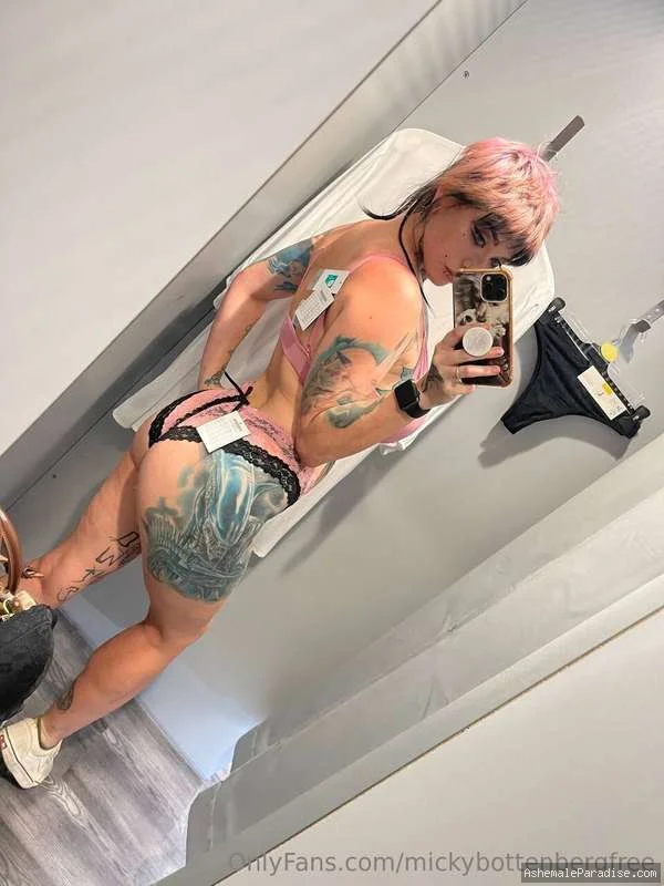 Micky — Micky — 34 fotos — OnlyFans Photos