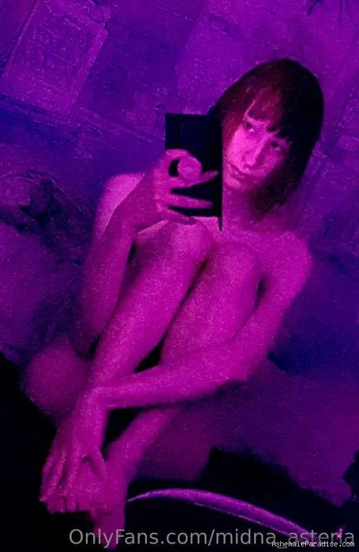 Midna Asteria — Midna Asteria — 34 fotos — OnlyFans Photos