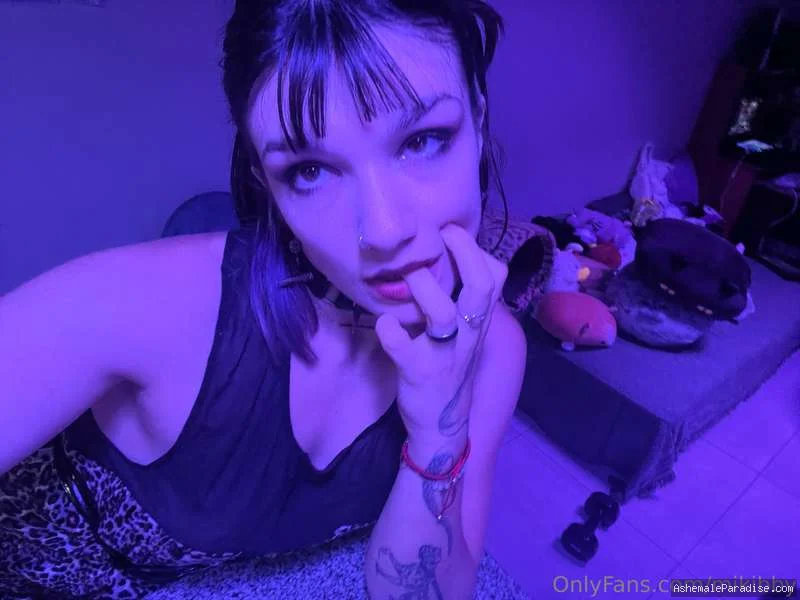 Miki B — Miki B — 34 fotos — OnlyFans Photos