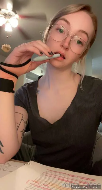 Mina Rose — Mina Rose — 30 fotos — OnlyFans Photos