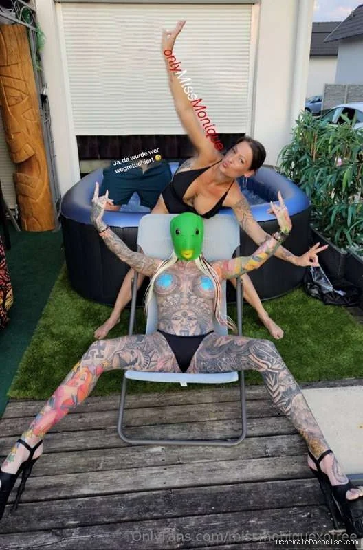 Miss Moniq — Miss Moniq — 35 fotos — OnlyFans Photos