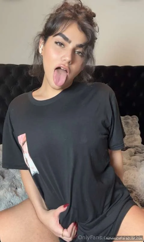 mona.doll — mona.doll — 35 fotos — OnlyFans Photos