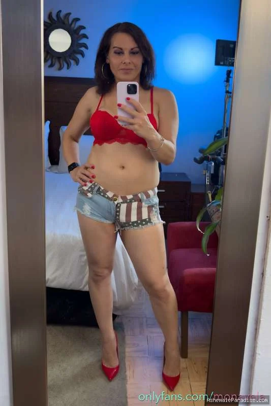 Mona Vela — Mona Vela — 33 fotos — OnlyFans Photos