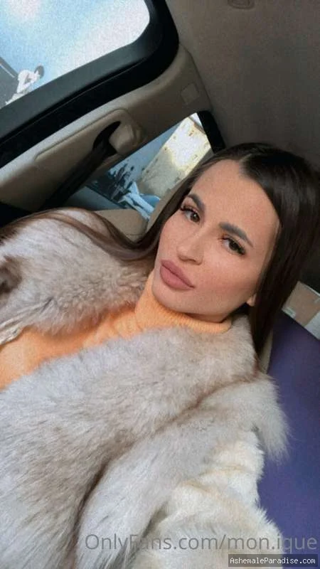 Monik Lorran — Monik Lorran — 10 fotos — OnlyFans Photos