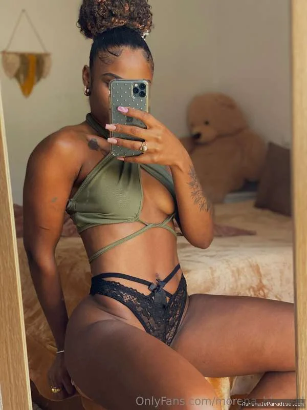 Morena B — Morena B — 32 fotos — OnlyFans Photos
