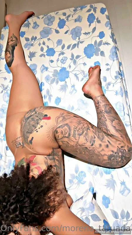 Morena Tatuada — Morena Tatuada — 17 fotos — OnlyFans Photos