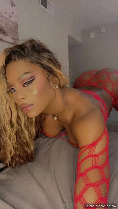 Mya Badd — Mya Badd — 33 fotos — OnlyFans Photos