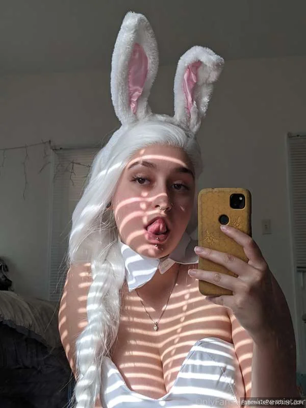 Naomi Star — Naomi Star — 35 fotos — OnlyFans Photos