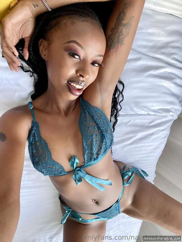 Naomi — Naomi — 77 fotos