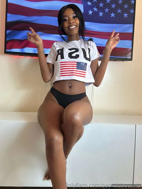 Naomi — Naomi — 77 fotos