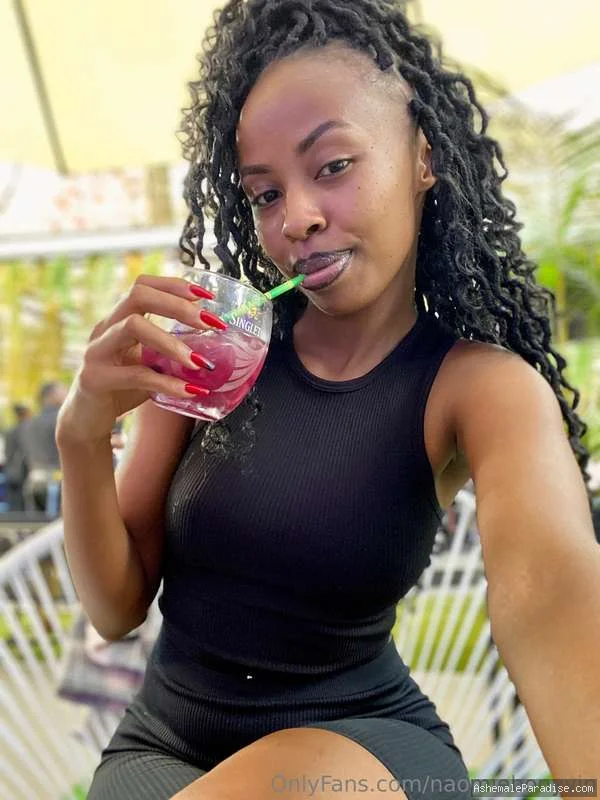 Naomi — Naomi — 77 fotos
