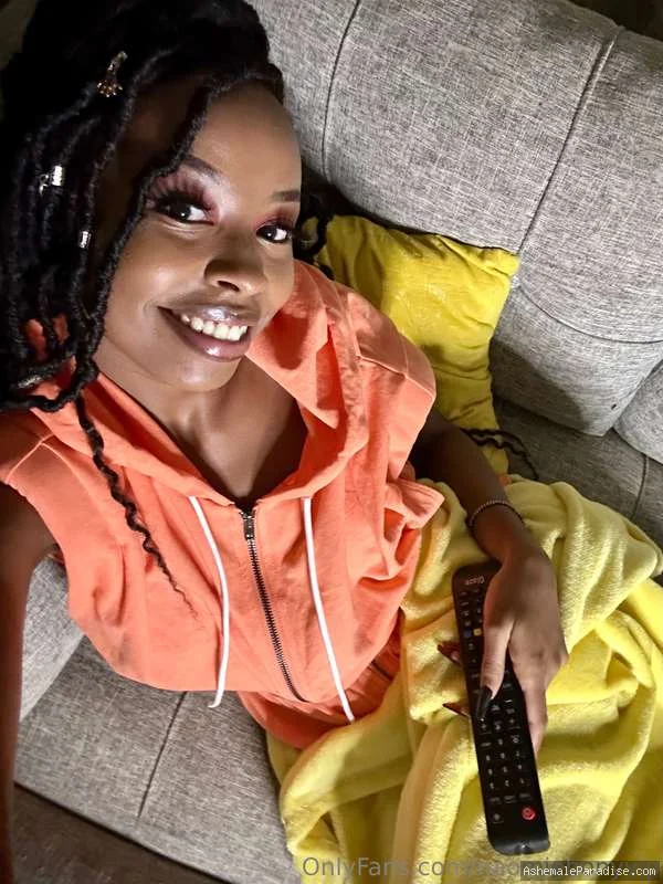 Naomi — Naomi — 77 fotos