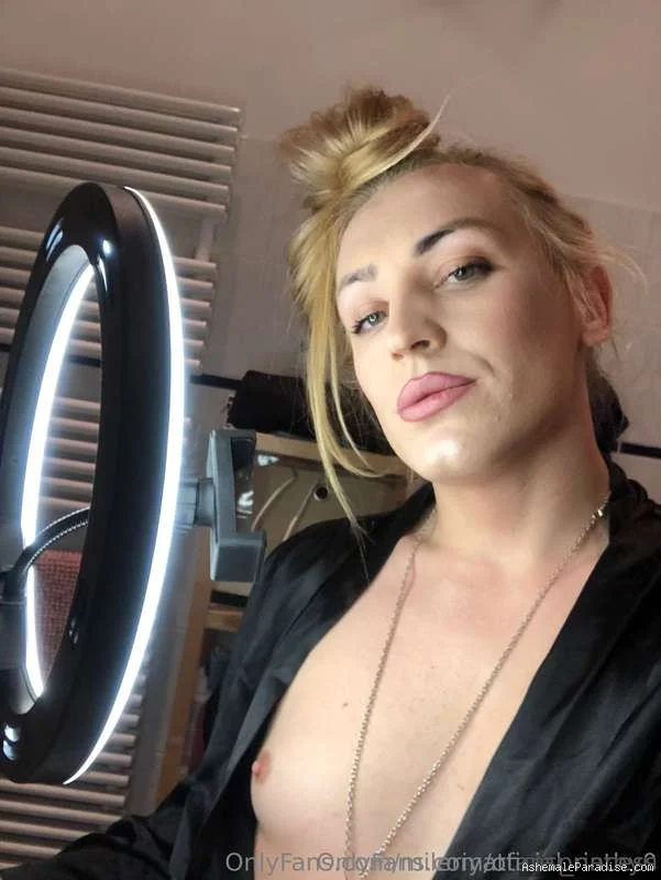 Nathy Dias — Nathy Dias — 34 fotos — OnlyFans Photos