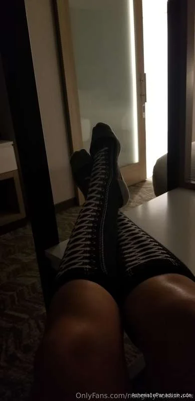 Naughty Natasha — Naughty Natasha — 16 fotos — OnlyFans Photos