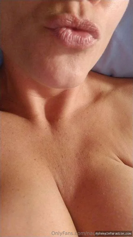 Naughty Natasha — Naughty Natasha — 16 fotos — OnlyFans Photos