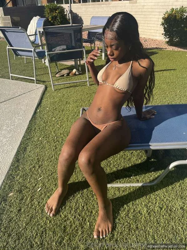 Neena — Neena — 35 fotos — OnlyFans Photos