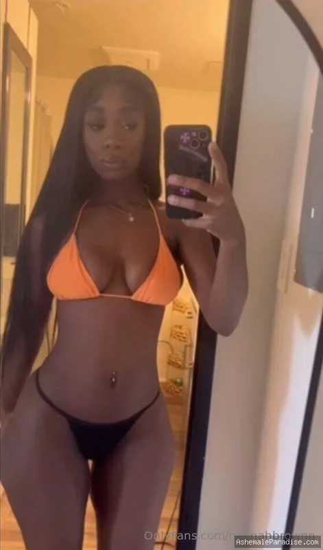 Neena — Neena — 35 fotos — OnlyFans Photos