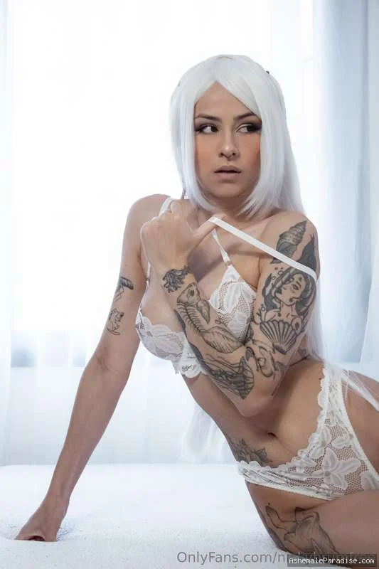 Nicky B — Nicky B — 21 fotos — OnlyFans Photos