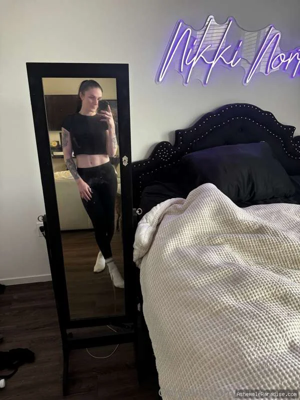 Nikki North — Nikki North — 21 fotos — OnlyFans Photos