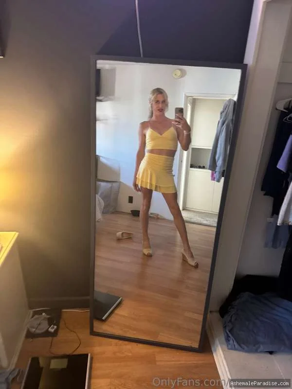 Nikki Vicious — Nikki Vicious — 94 fotos