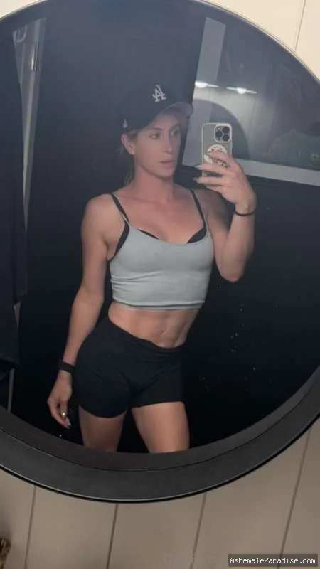 Nikki Vicious — Nikki Vicious — 94 fotos