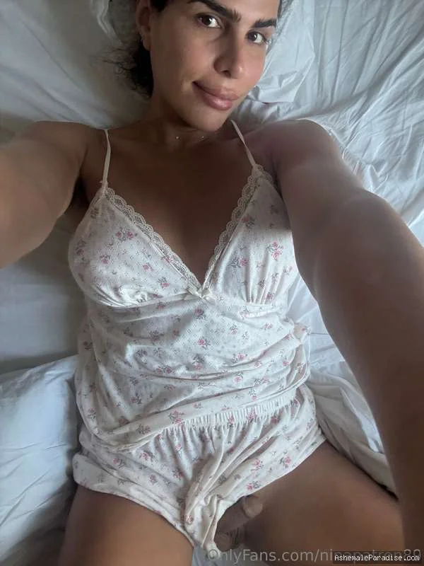 Nina Patron — Nina Patron — 23 fotos — OnlyFans Photos