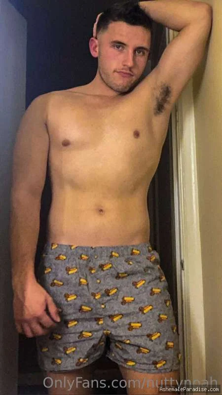 Nutty — Nutty — 7 fotos — OnlyFans Photos