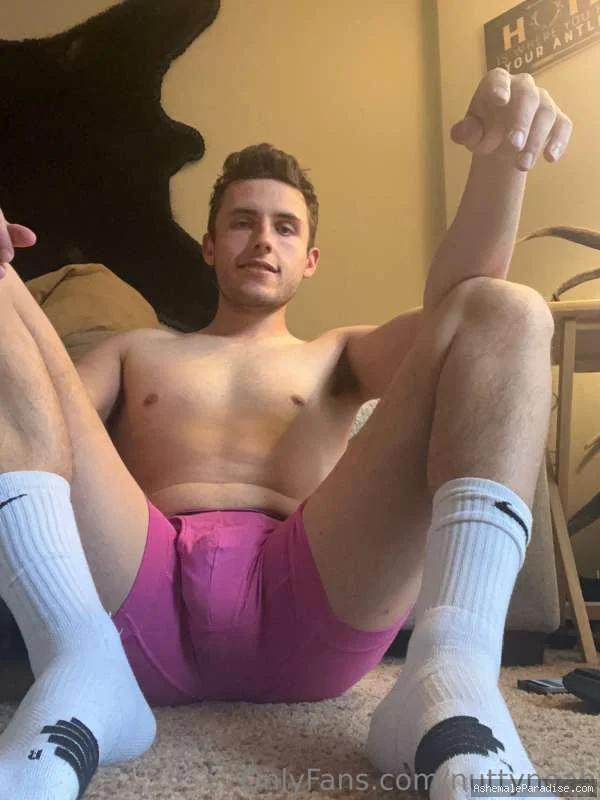 Nutty — Nutty — 7 fotos — OnlyFans Photos