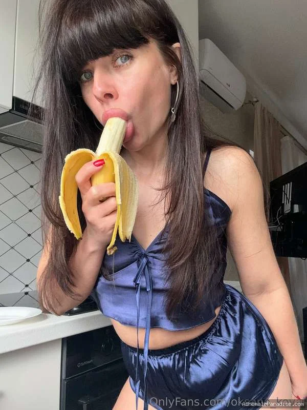 Oksana K — Oksana K — 34 fotos — OnlyFans Photos