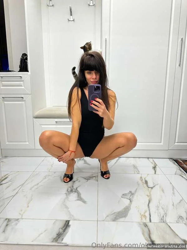 Oksana K — Oksana K — 34 fotos — OnlyFans Photos