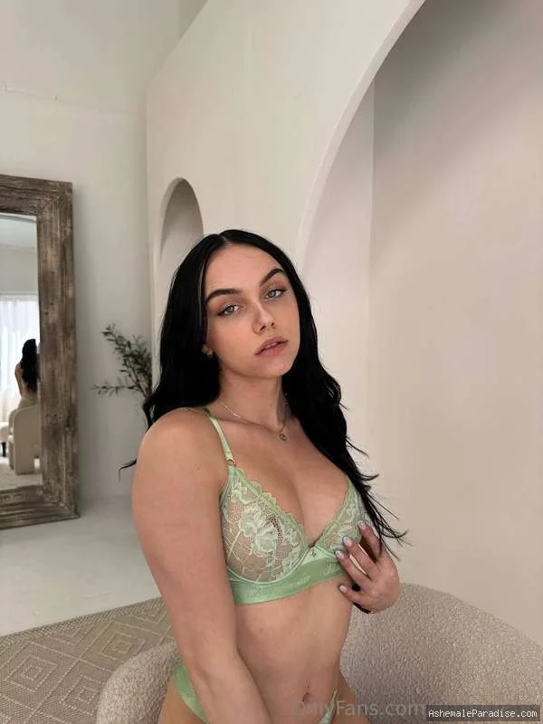 Olivia Trans — Olivia Trans — 34 fotos — OnlyFans Photos